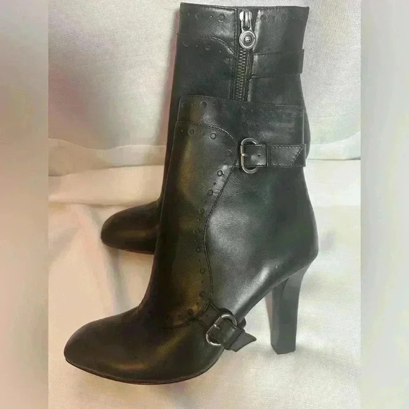leon max Shoes - Leon Max, women’s black boots, size 10 with a 4 inch heel
